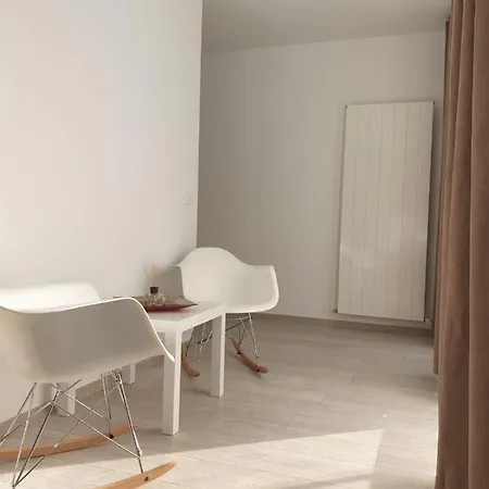 Life Coresi Apartment